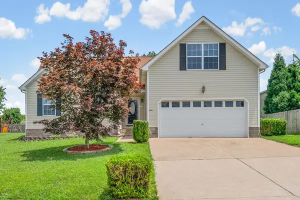 3827 Man O War Blvd, Clarksville, TN 37042