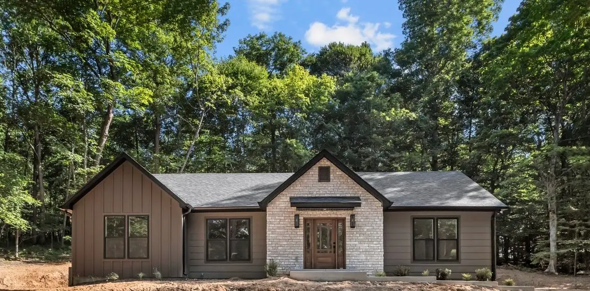 875 Little Leatherwood Rd, Vanleer, TN 37181 - #1