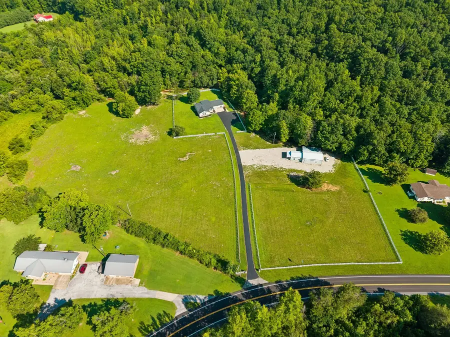1513 Centerville Hwy, Hohenwald, TN 38462 - #2