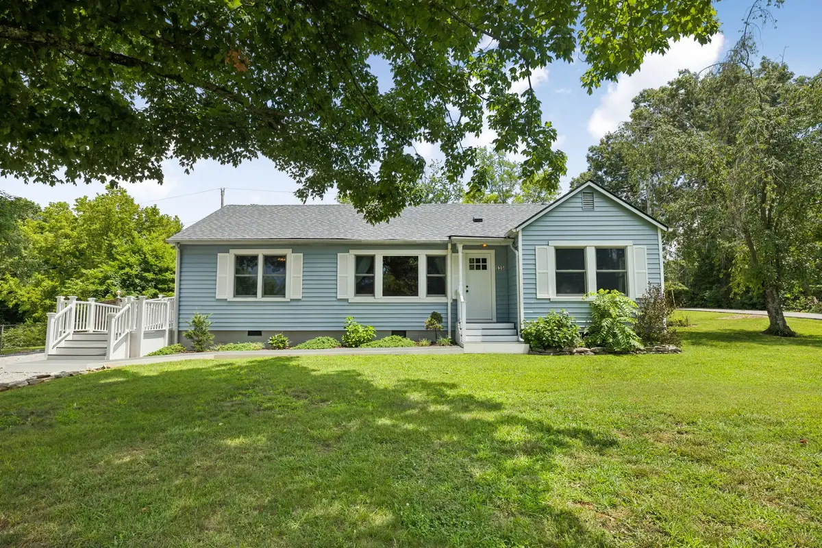 635 Dotsonville Rd, Clarksville, TN 37042 - #1