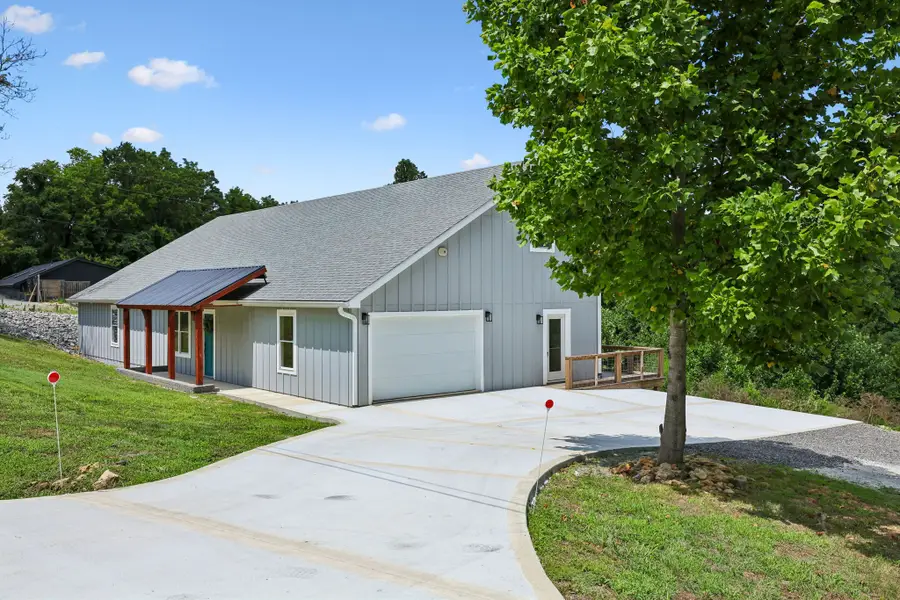 1124 Dale Ridge Rd, Dowelltown, TN 37059 - #2