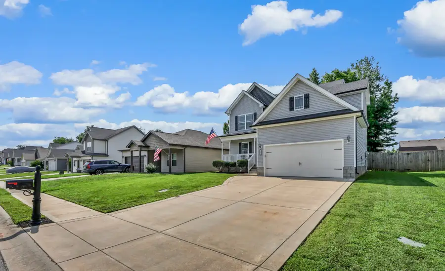 561 Medallion Cir, Clarksville, TN 37042 - #2