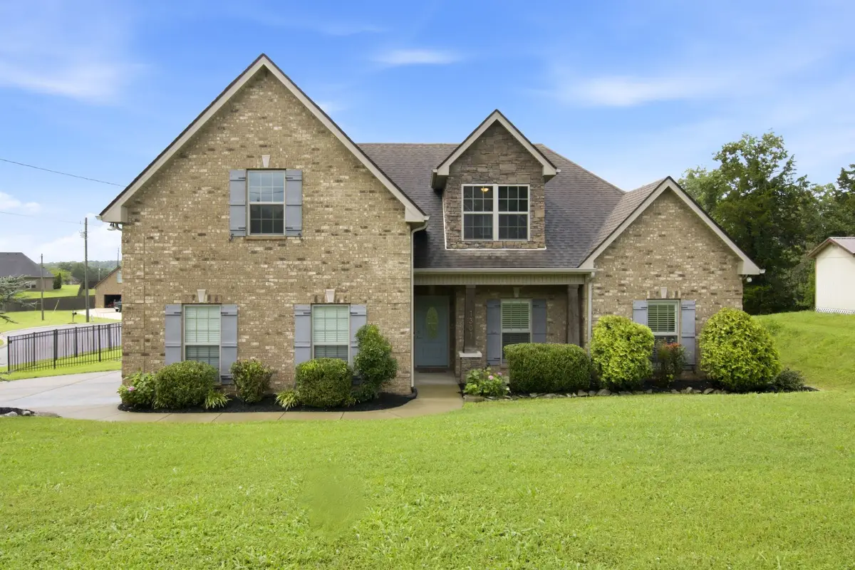 1301 Rivercrest Dr, Murfreesboro, TN 37129 - #1