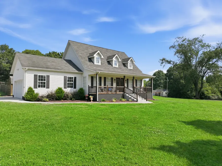 1504 Bradshaw Dr, Columbia, TN 38401 - #2