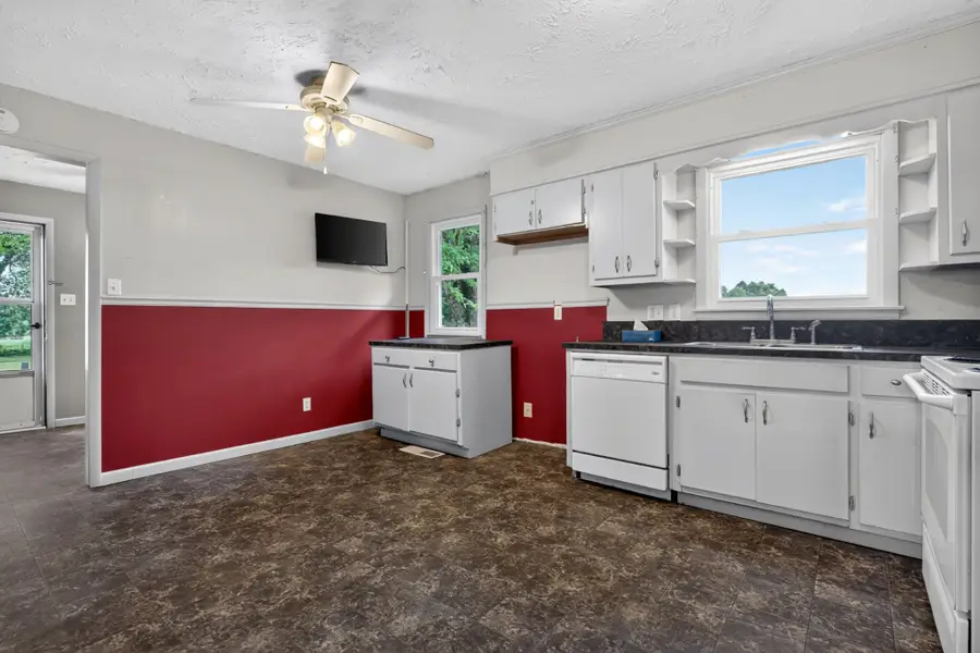 1201 Earl Ave, Smithville, TN 37166 - #3