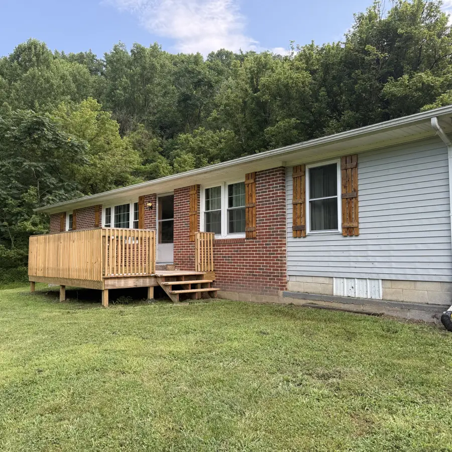 2625 Wartrace Hwy, Pleasant Shade, TN 37145 - #2
