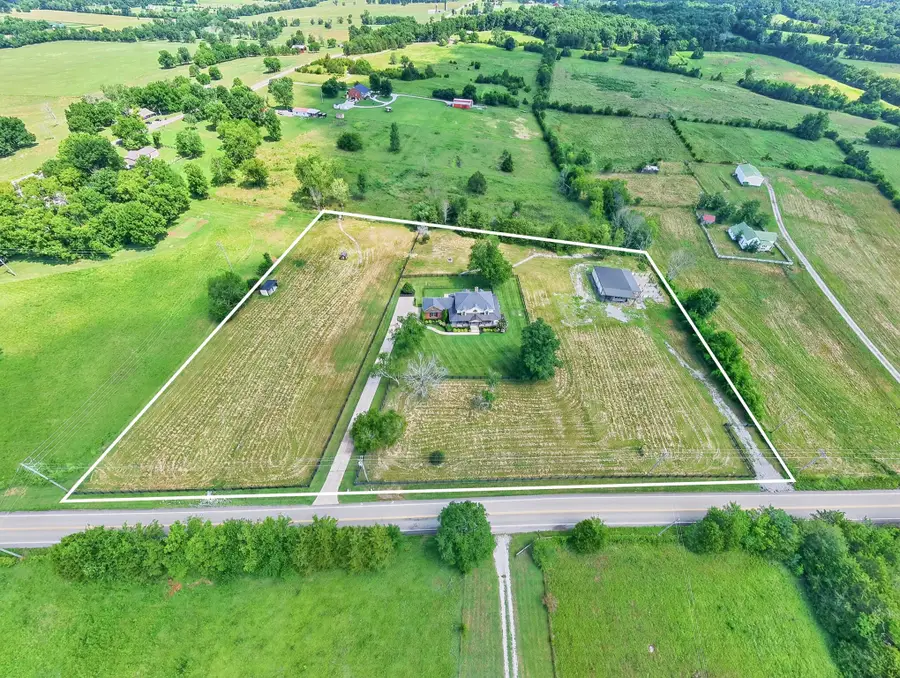 6738 Flat Creek Rd, College Grove, TN 37046 - #3