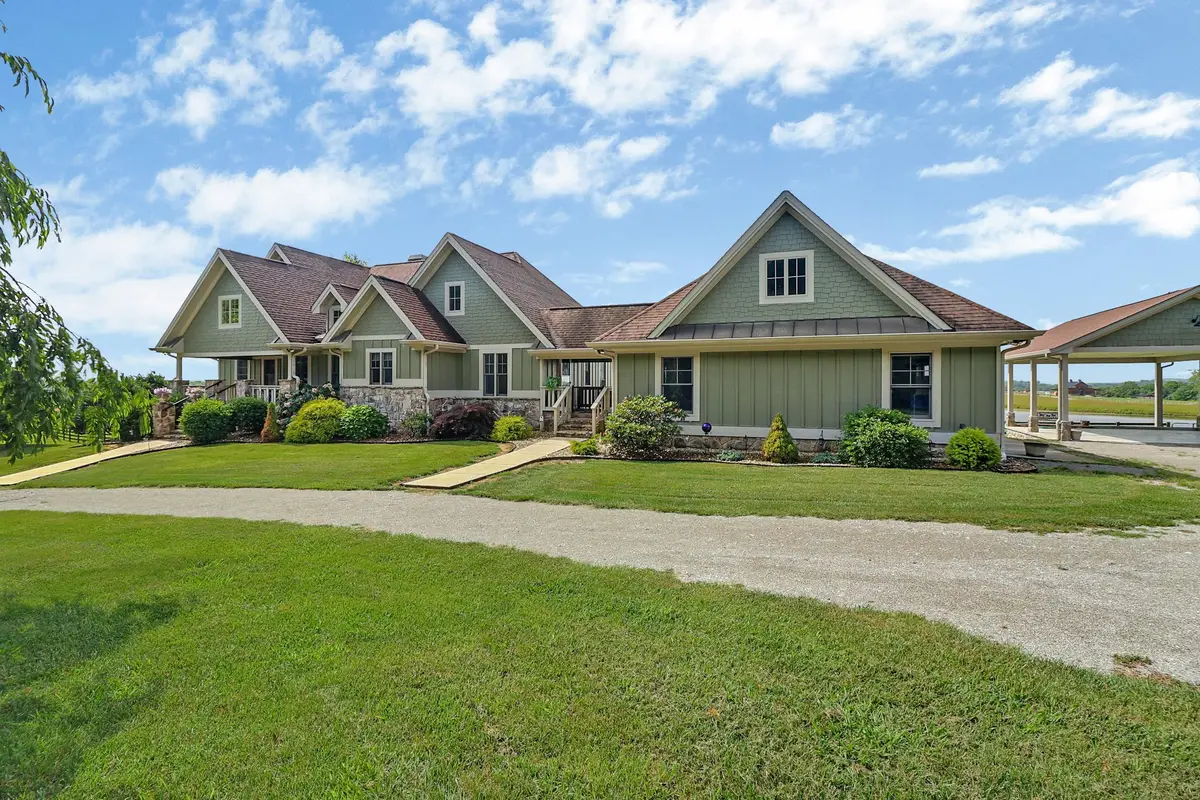 1201 Bridle Trl, Spencer, TN 38585 - #1