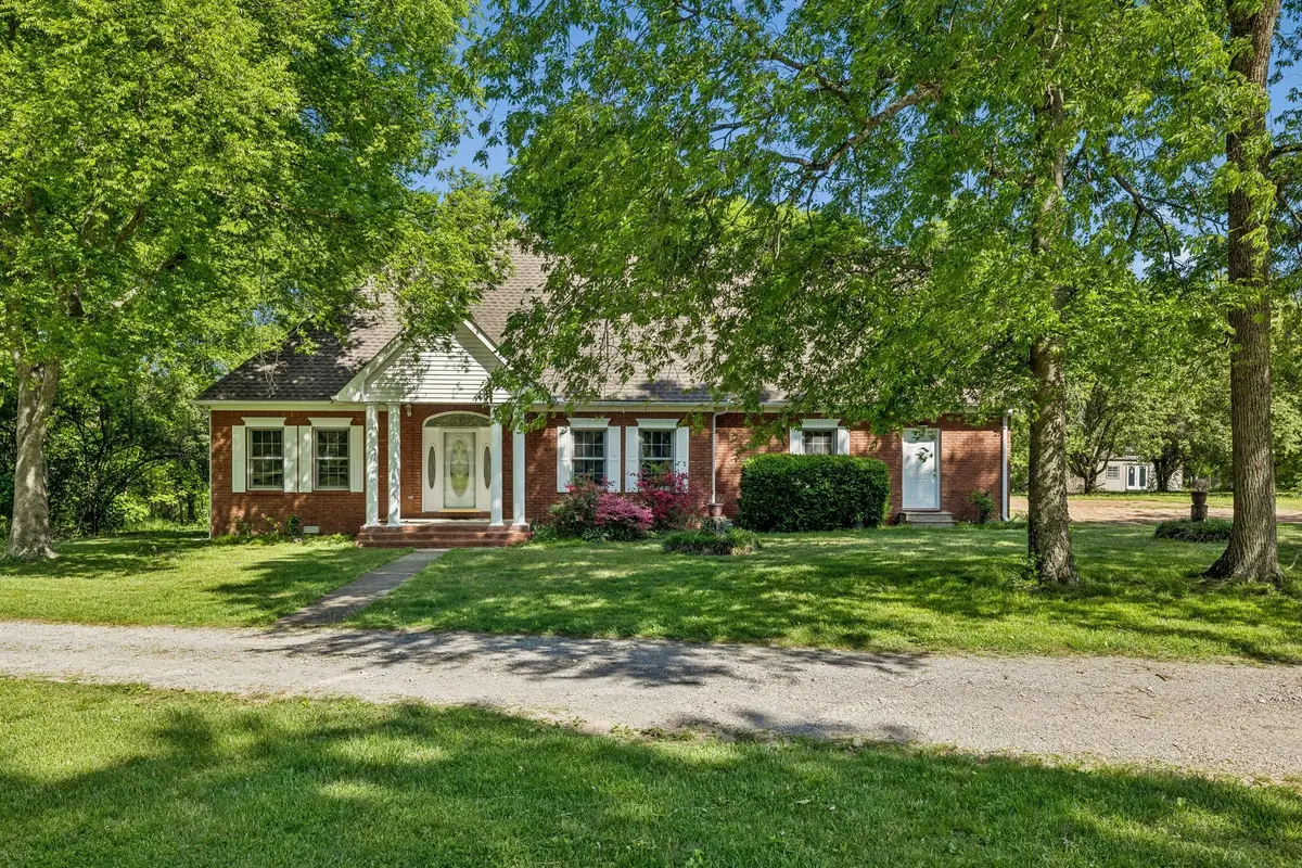 1019 Hilton Ln, Castalian Springs, TN 37031 - #1