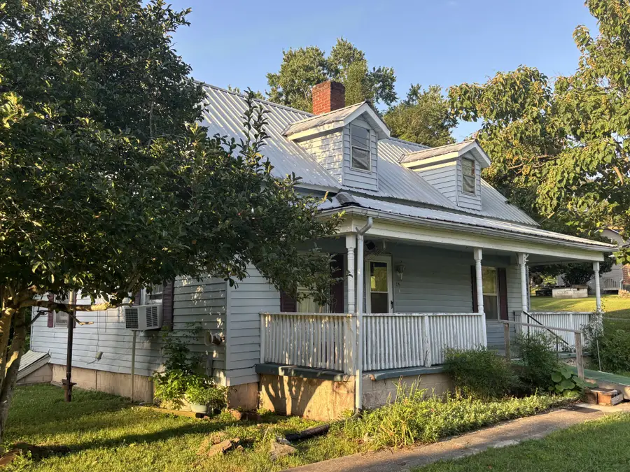 463 E Illinois Ave, Whitwell, TN 37397 - #2