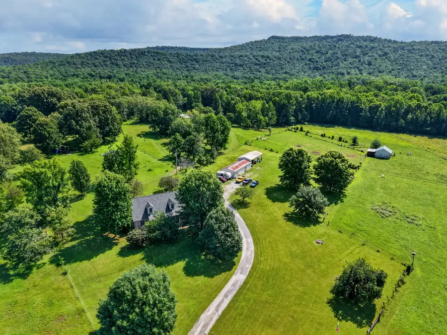 1377 Chestnut Grove Rd, Morrison, TN 37357 - #3