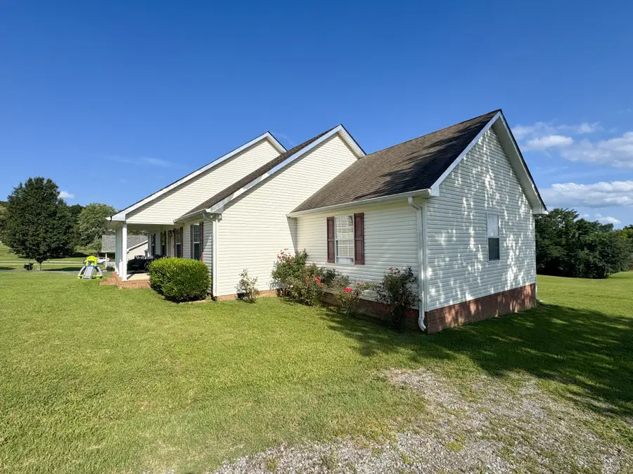 185 Ridgecrest Rd, Hartsville, TN 37074 - #3