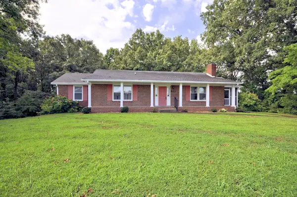 3970 Miller Dr, Clarksville, TN 37043