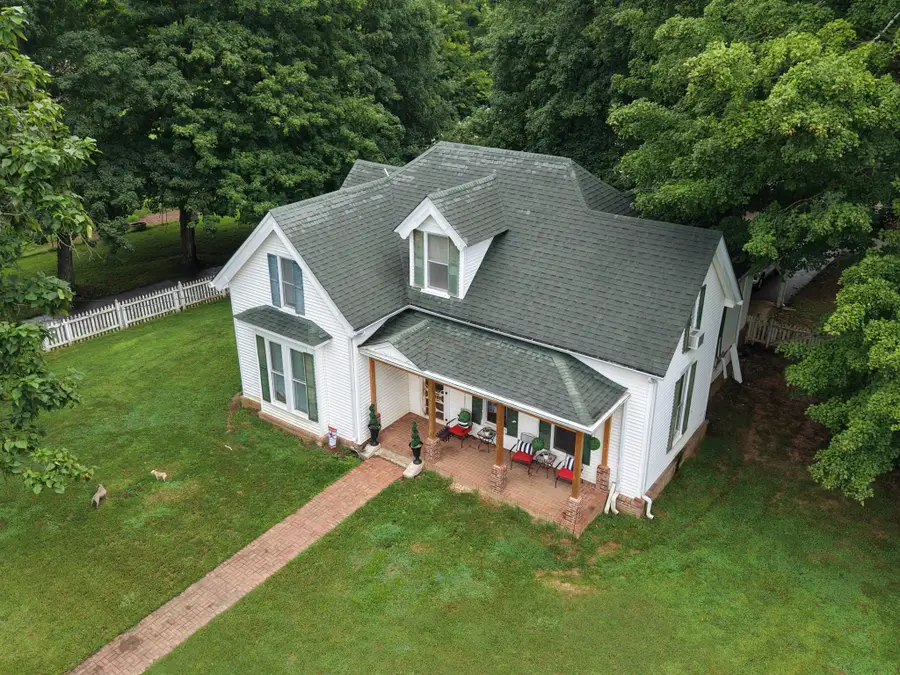 2343 Old Ashland City Rd, Clarksville, TN 37043 - #2