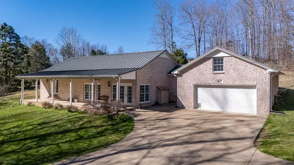 15 Clifton Rd, Lawrenceburg, TN 38464