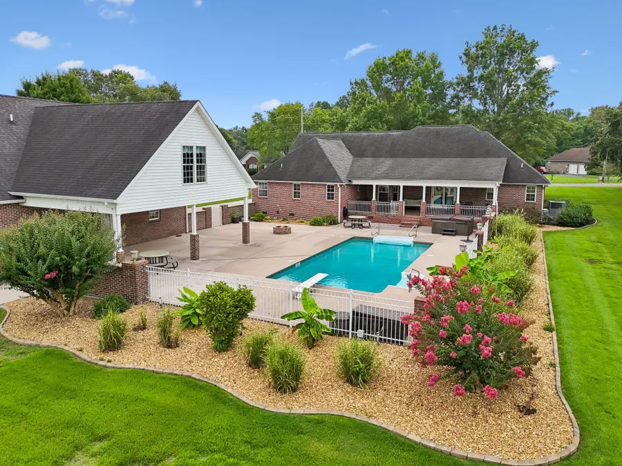 536 Big Oak Dr, Manchester, TN 37355 - #2