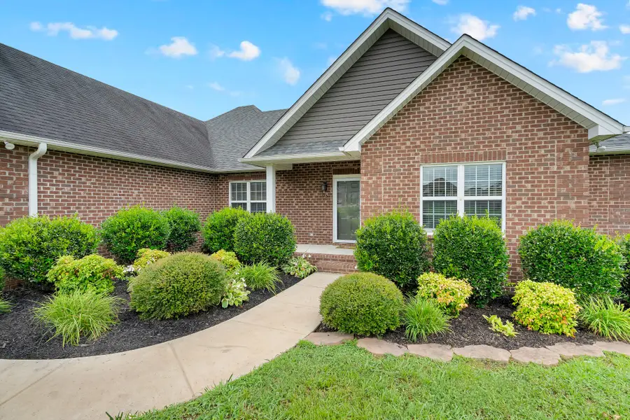 135 Chickamauga Trl, Winchester, TN 37398 - #2