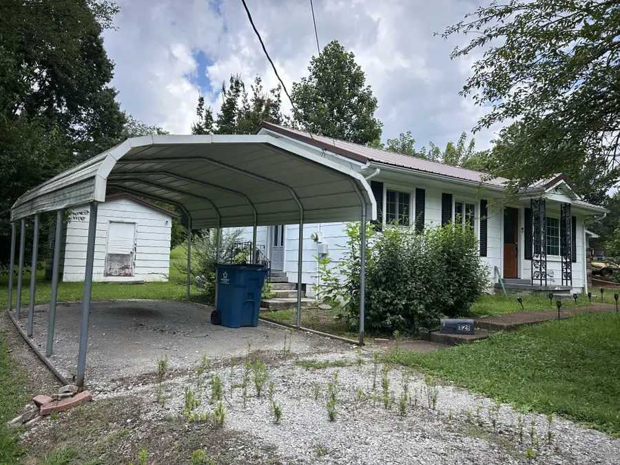 128 Sunset Ave, Camden, TN 38320 - #2