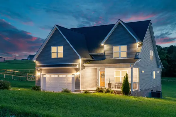 3968 Chapel Hill Rd, Clarksville, TN 37040