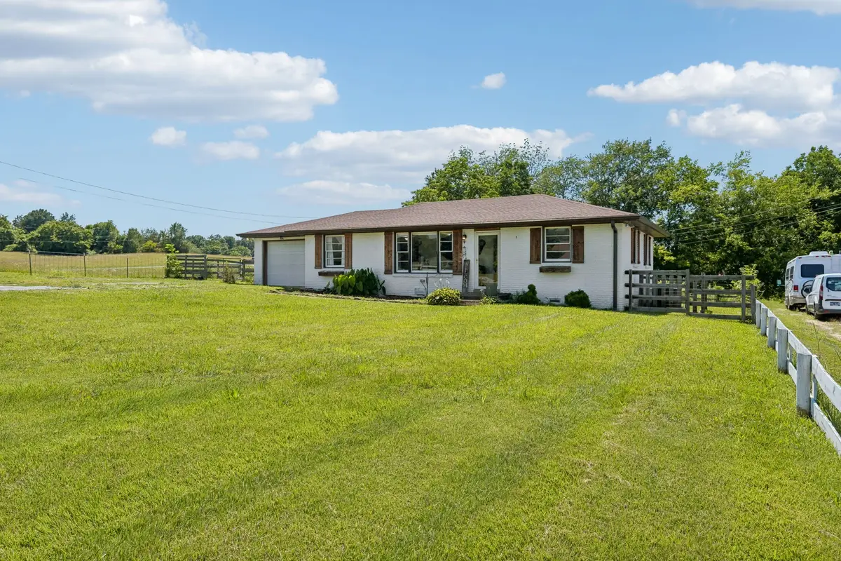 3103 Bearwallow Rd, Ashland City, TN 37015 - #1