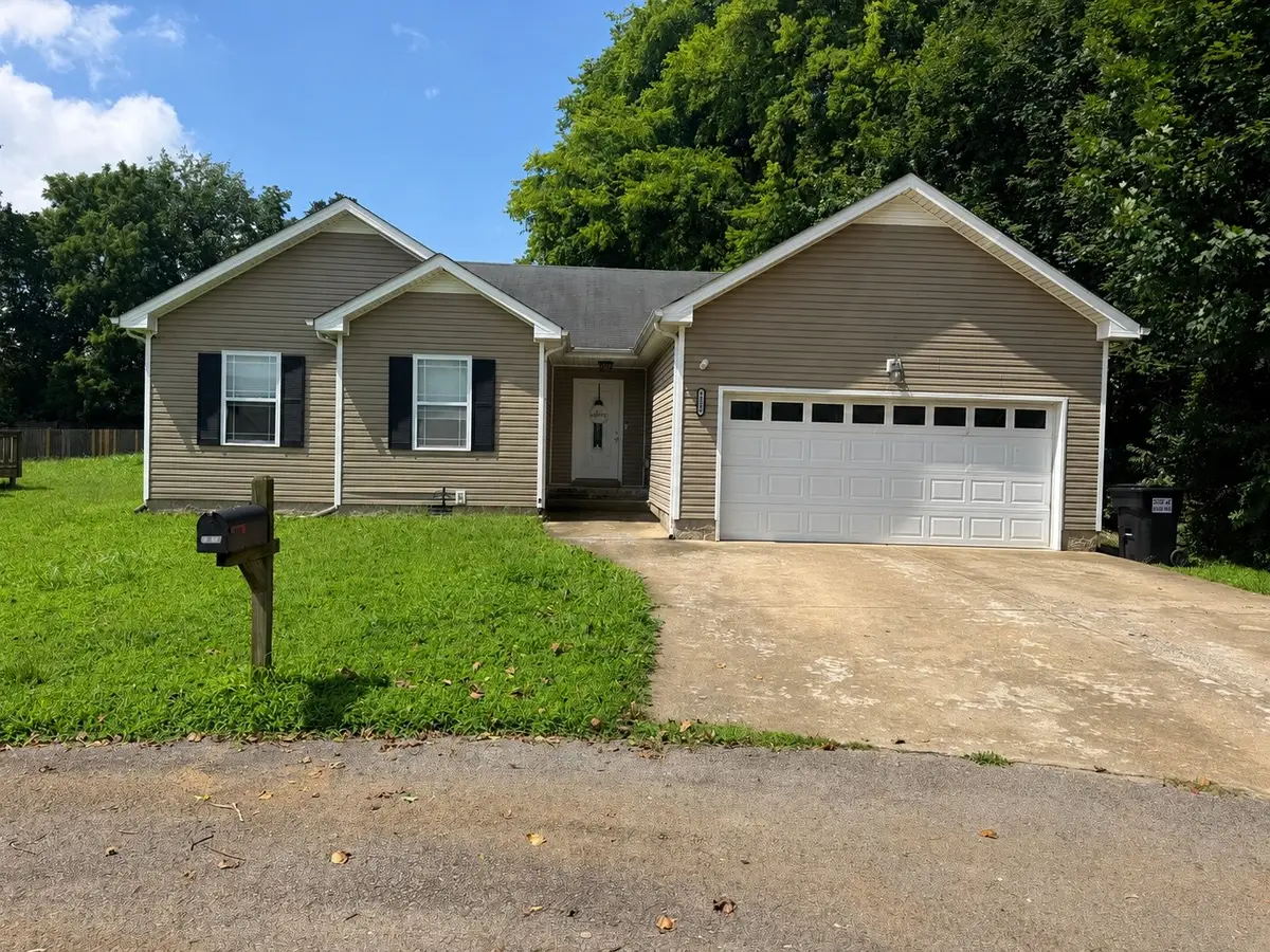 3828 Maliki Dr, Clarksville, TN 37042 - #1