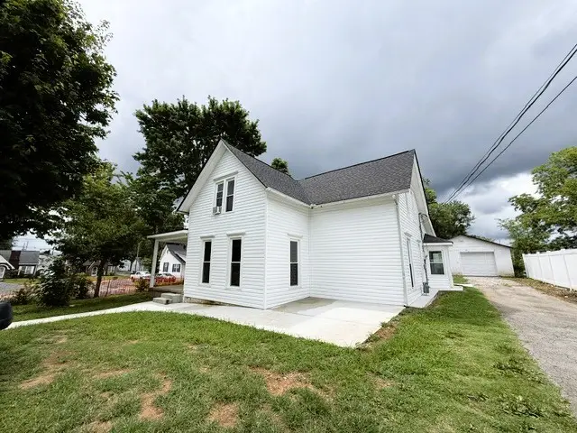 203 Donnell St, McMinnville, TN 37110 - #3