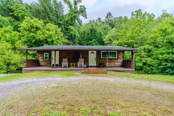 446 Lovers Lane, Townsend, TN 37882