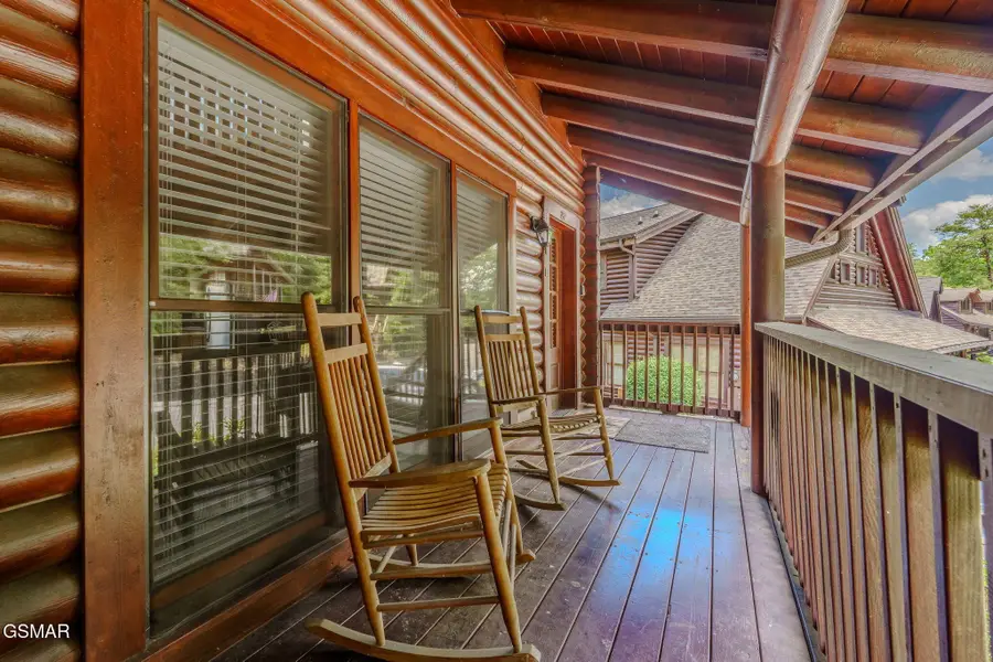 741 Golf View Blvd, Pigeon Forge, TN 37863 - #2