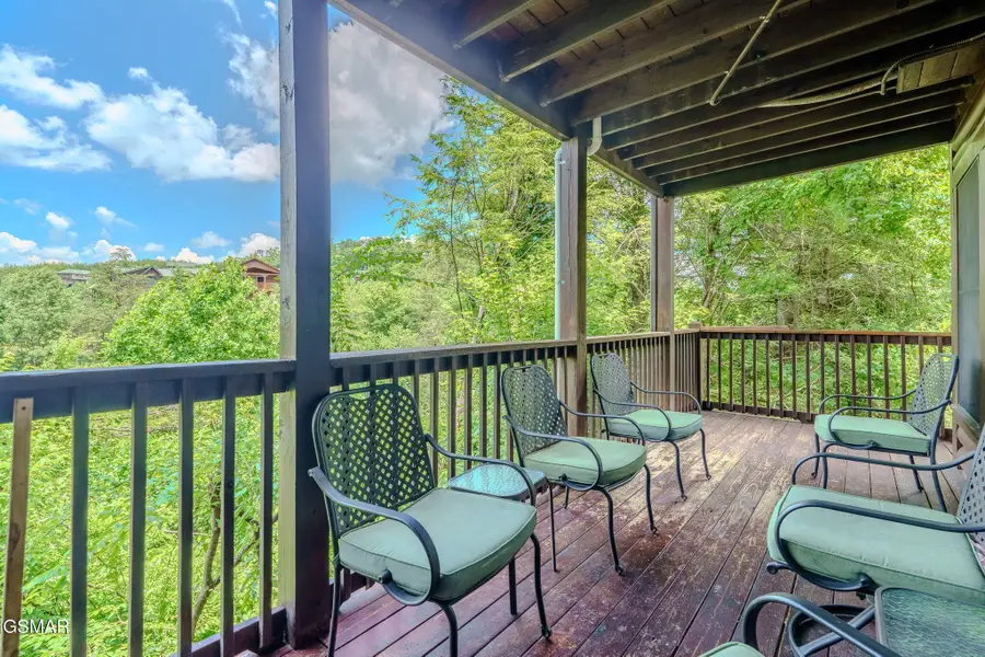 741 Golf View Blvd, Pigeon Forge, TN 37863 - #3