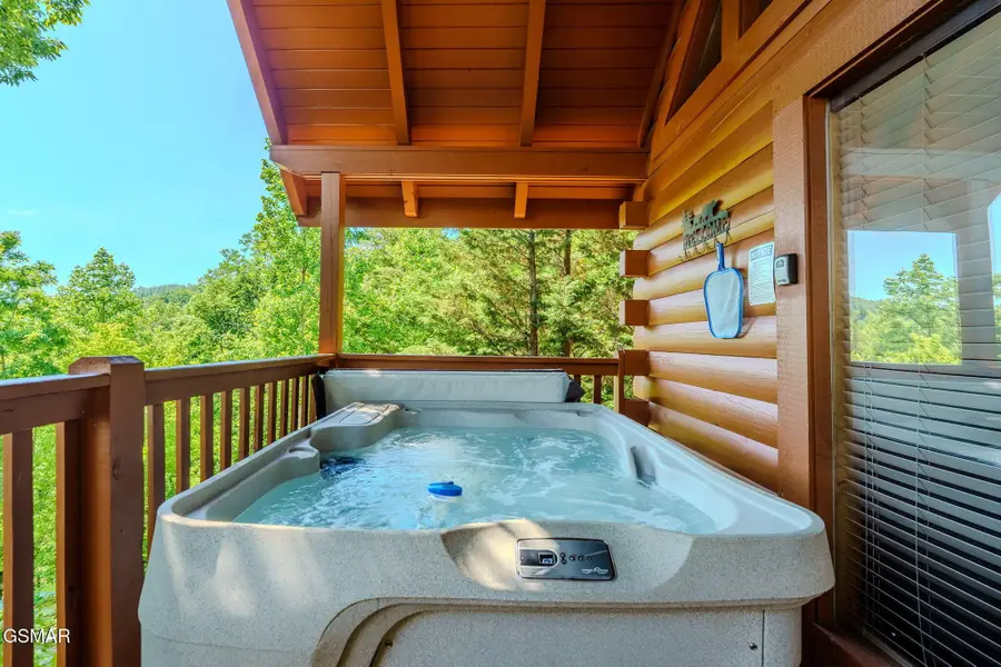 914 High Mountain Way, Gatlinburg, TN 37738 - #3