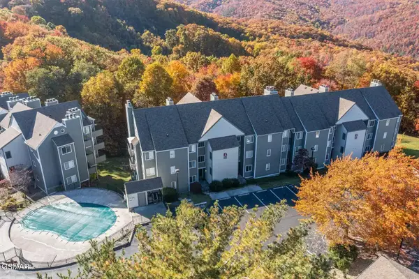 1260 Ski View Drive #APT 3301, Gatlinburg, TN 37738
