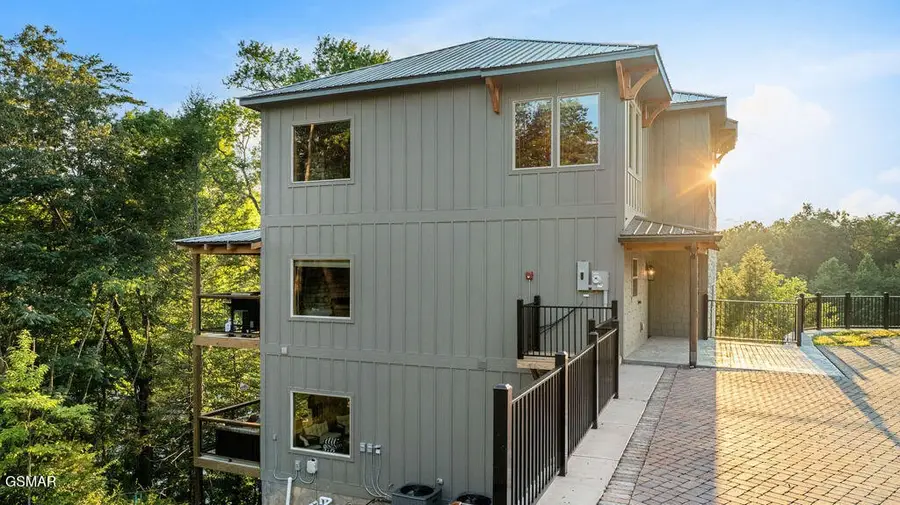 1130 Lee Cardwell Circle #7, Pigeon Forge, TN 37863 - #3