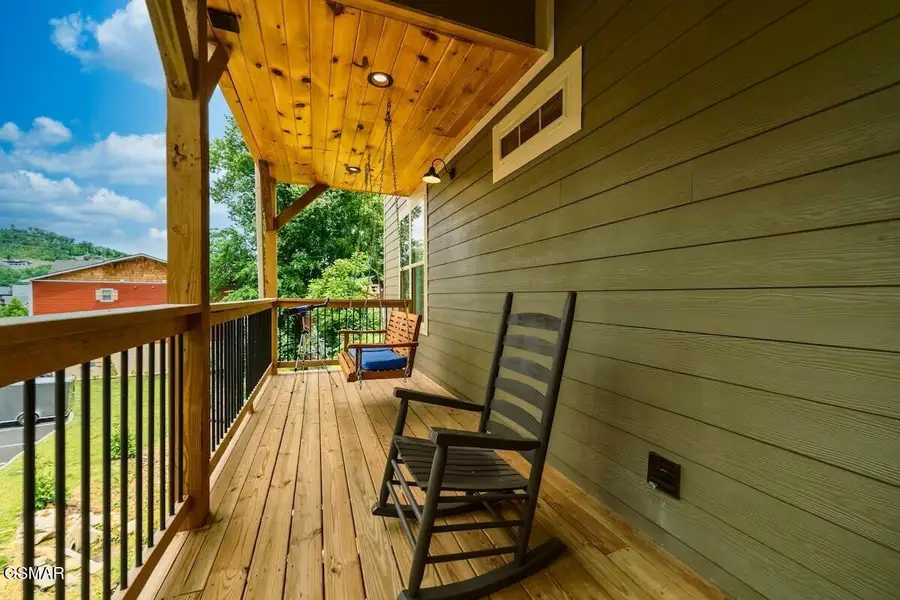 260 Circle Drive, Gatlinburg, TN 37738 - #3
