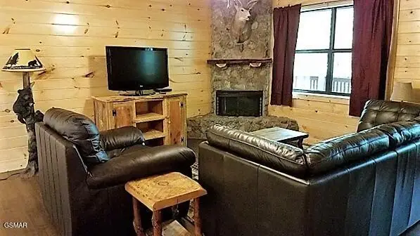 547 Hawks Trail, Gatlinburg, TN 37738 - #2