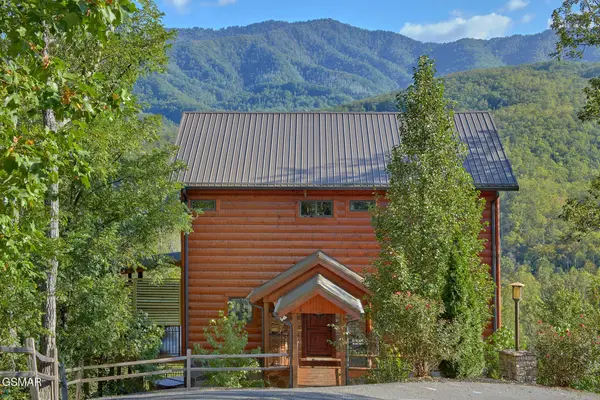 4310 Firefly View Way, Gatlinburg, TN 37738