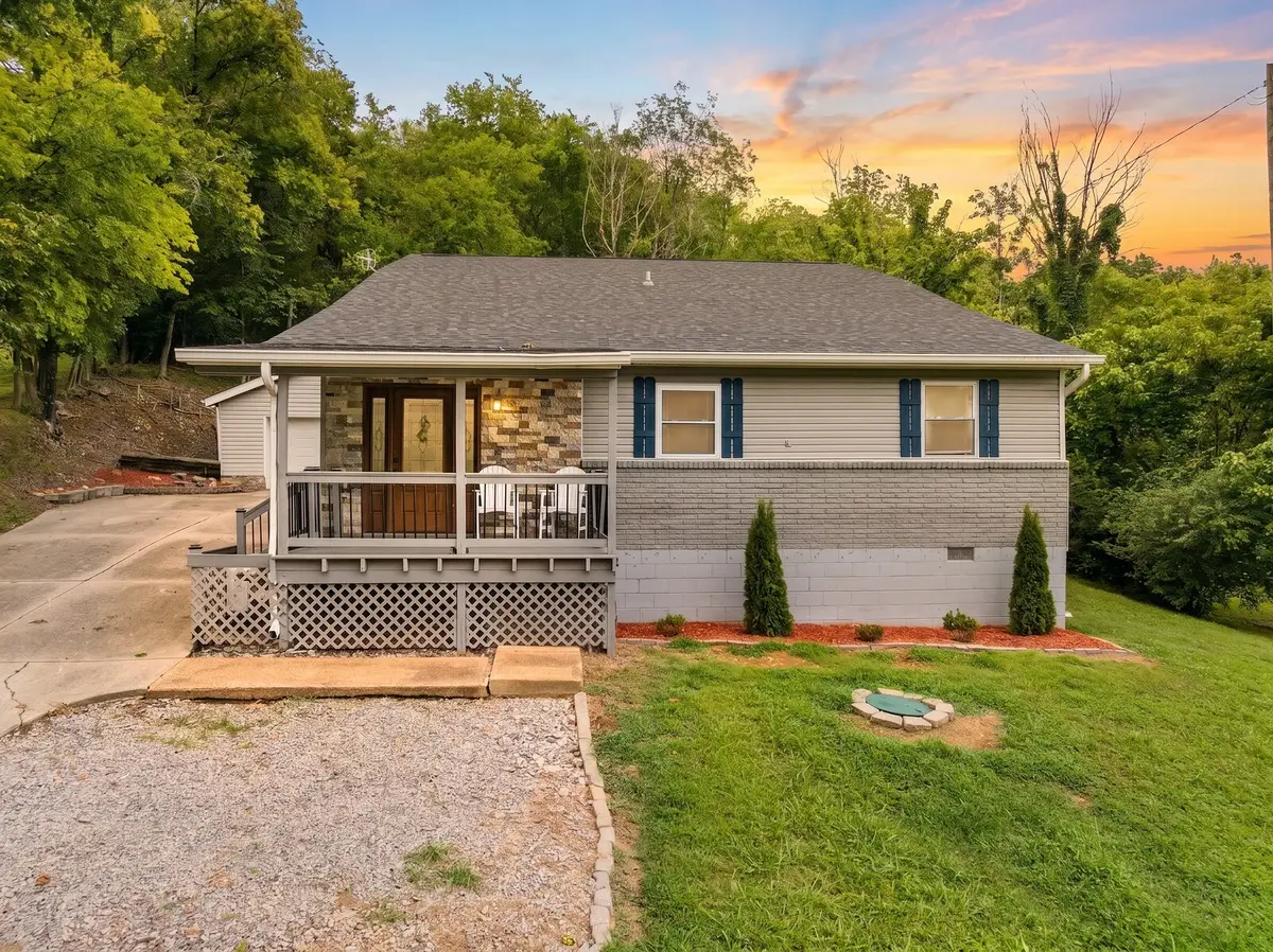 1116 Hitt Ln, Goodlettsville, TN 37072 - #1