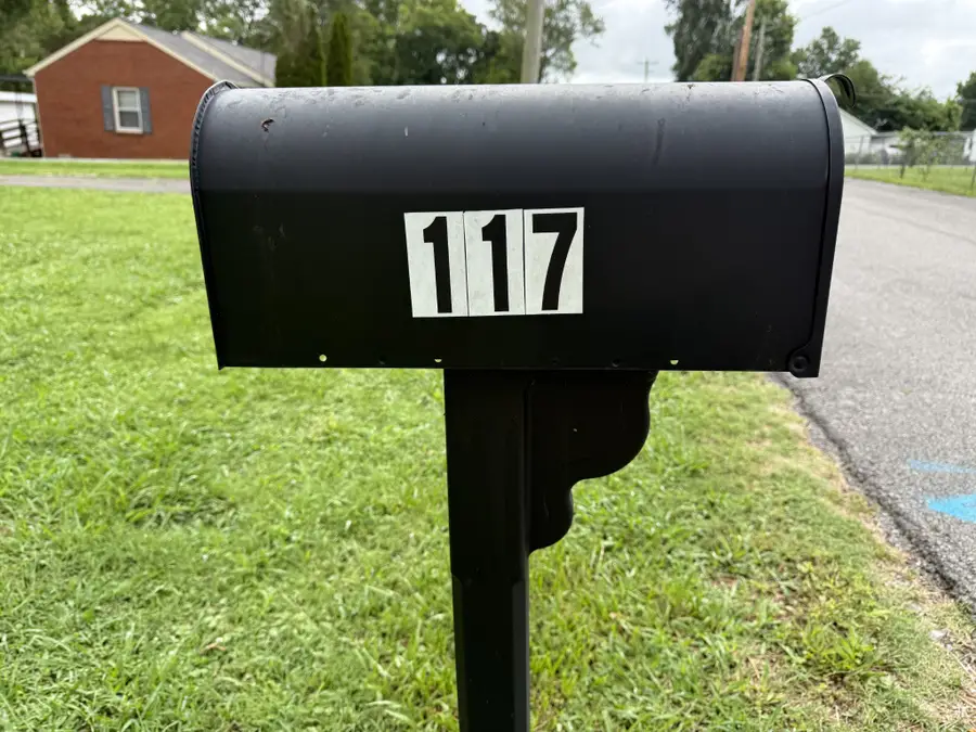 117 Whiteside St, Shelbyville, TN 37160 - #2