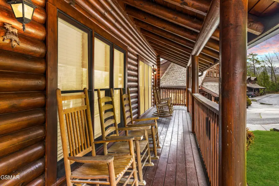 739 Golf View Boulevard, Pigeon Forge, TN 37863 - #2