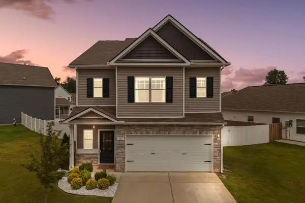 325 Geneva Ln, Columbia, TN 38401