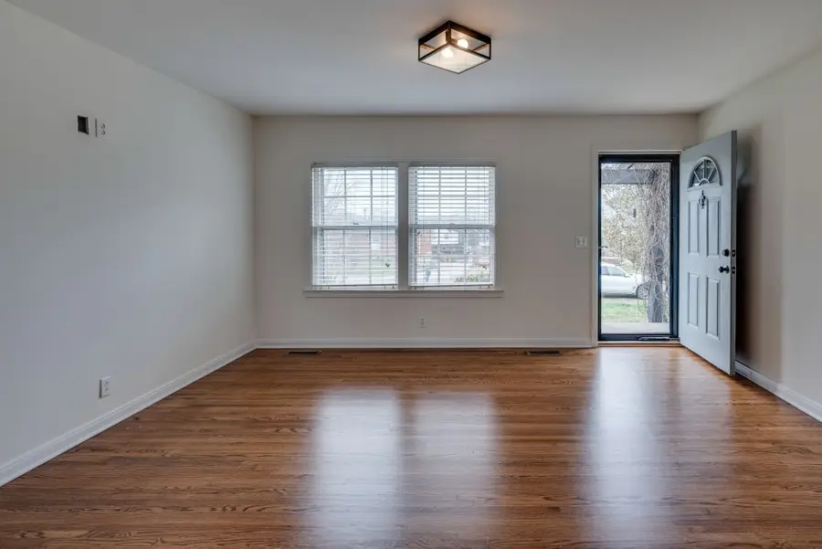 514 Continental Dr, Nashville, TN 37209 - #3