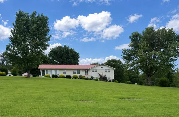 1465 Murfreesboro Rd, Woodbury, TN 37190
