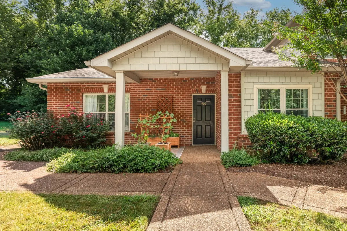 402 Cashmere Dr, Thompsons Station, TN 37179 - #1