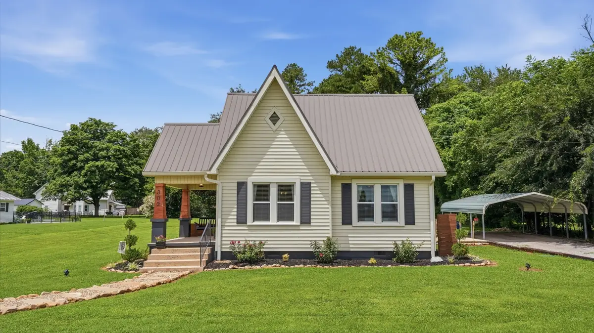 303 Gore St, Huntland, TN 37345 - #1