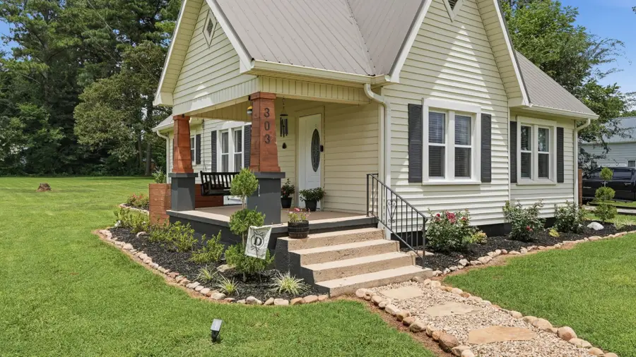 303 Gore St, Huntland, TN 37345 - #3