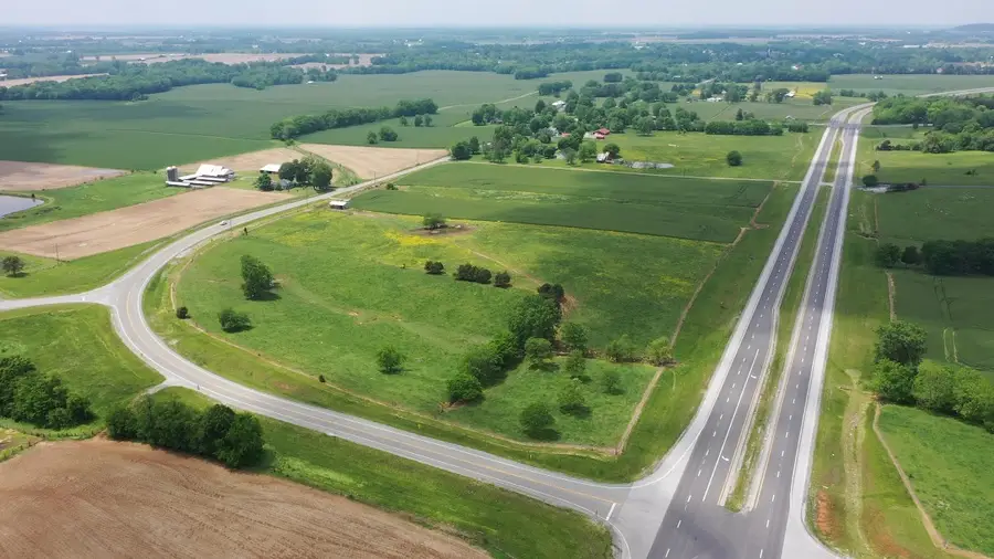 1630 E Jeff Davis Hwy, Elkton, KY 42220 - #3