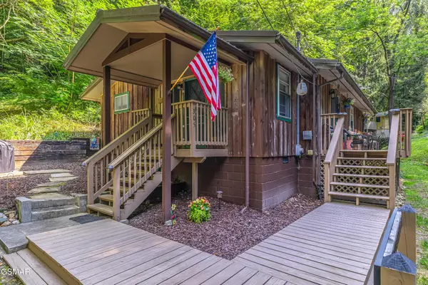 305 Shields View Drive, Gatlinburg, TN 37738