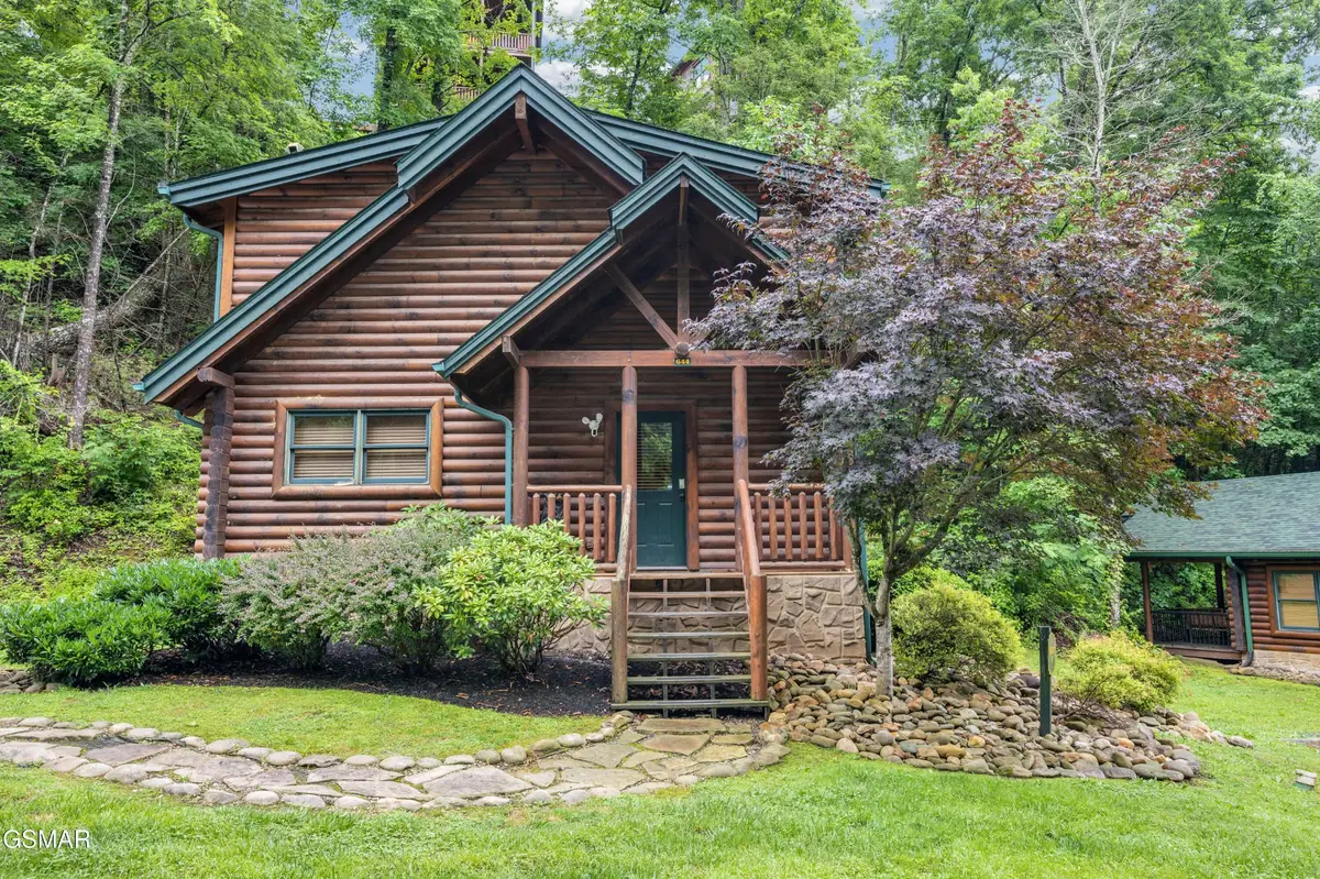 644 Gatlinburg Falls Way, Gatlinburg, TN 37738 - #1