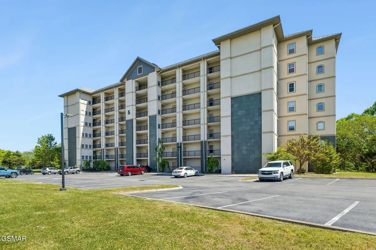 124 Plaza Drive #UNIT 5106, Pigeon Forge, TN 37863 - #1
