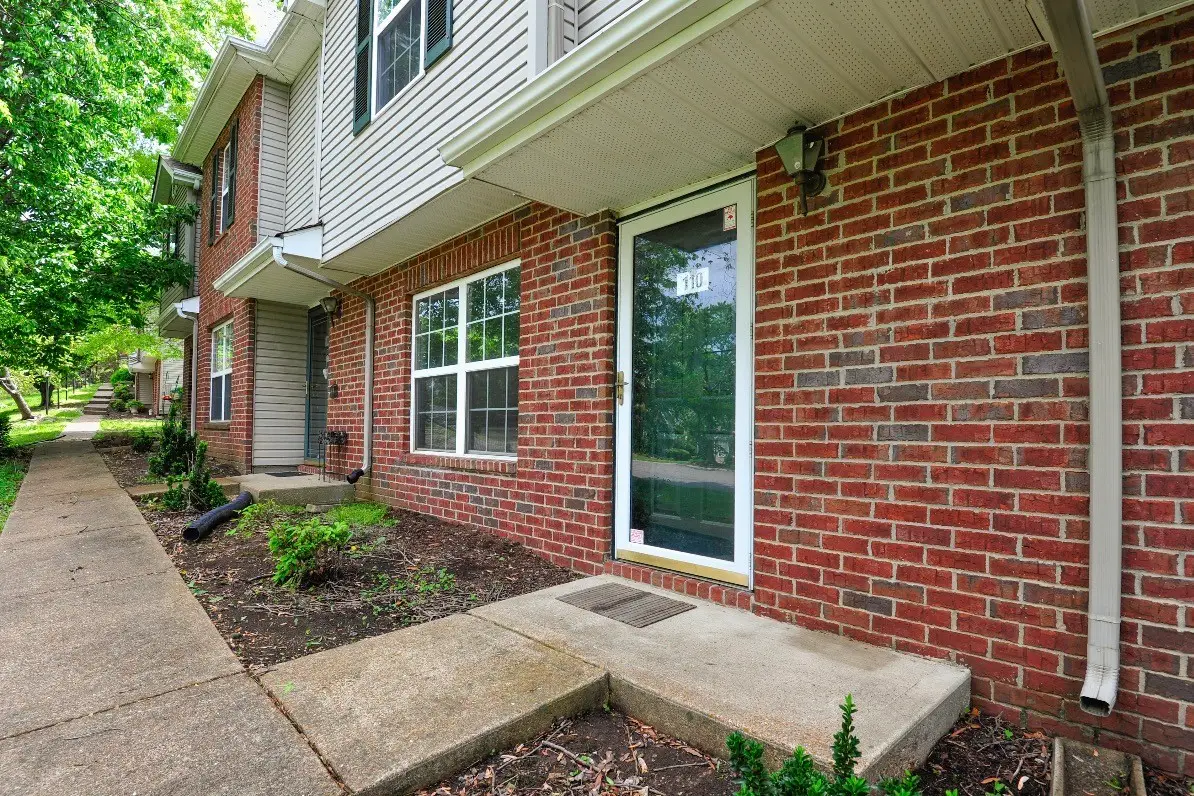 110 Waterview Dr, Hendersonville, TN 37075 - #1