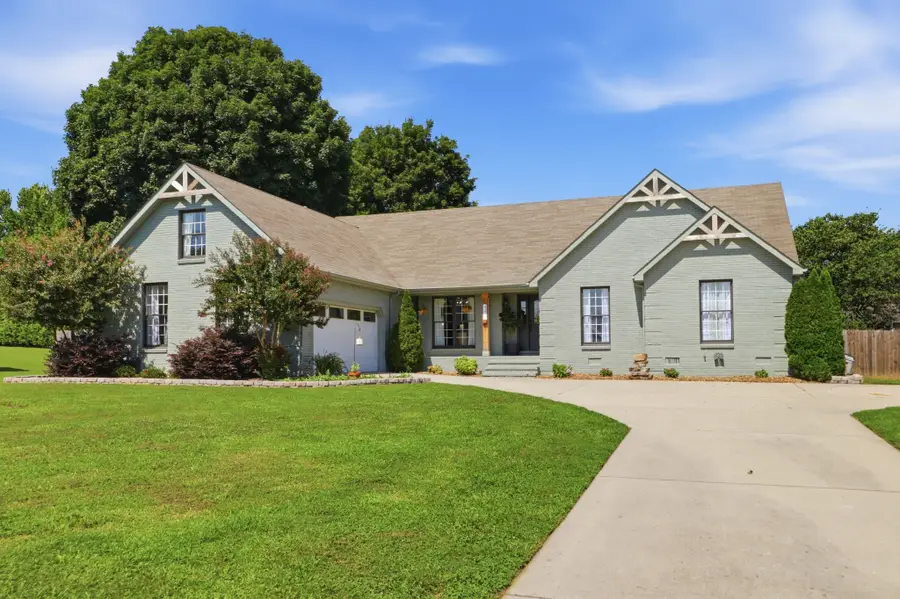 42 Starboard Ct, Estill Springs, TN 37330 - #2